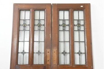 アンティーク建具　1920年から1930年頃　オーク材　ひし形意匠のステンドグラス入りドア 2枚(1対) セット　(R-090169)