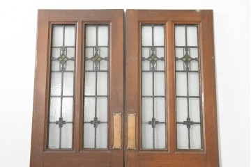 アンティーク建具　1920年から1930年頃　オーク材　ひし形意匠のステンドグラス入りドア2枚(1対)セット　(R-090170)