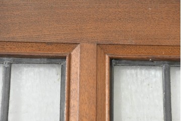 アンティーク建具　1920年から1930年頃　オーク材　ひし形意匠のステンドグラス入りドア2枚(1対)セット　(R-090170)
