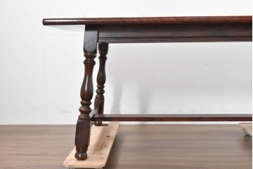 中古　松本民芸家具　F型食卓　クラシカルな脚のデザインが目を引くダイニングテーブル　定価約42万円　(R-090176)