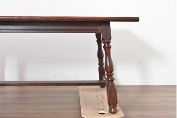 中古　松本民芸家具　F型食卓　クラシカルな脚のデザインが目を引くダイニングテーブル　定価約42万円　(R-090176)