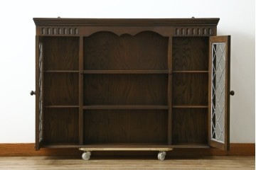 イギリスヴィンテージ　ステンドグラスの扉が上品なウォールキャビネット　(R-090192)