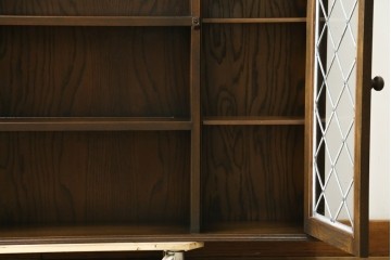 イギリスヴィンテージ　ステンドグラスの扉が上品なウォールキャビネット　(R-090192)