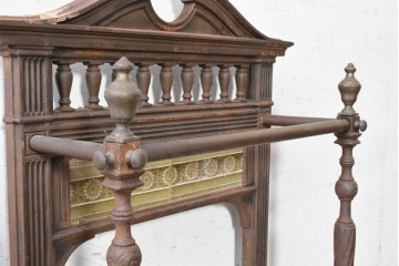 イギリスアンティーク　1920年頃　高級品!　鉄鋳物・真鍮　花模様のタイルが可愛らしいステッキスタンド兼傘立て　(R-090193)