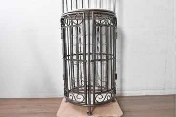中古　美品　曲線装飾が優雅なバードケージ型ワインラック　(R-090196)
