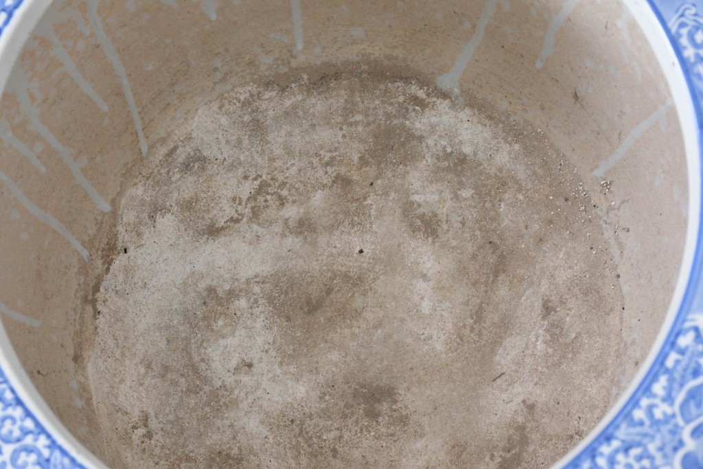 和製ヴィンテージ　昭和中期　特大!!　鳳凰・松竹梅の図　縁起の良い意匠を随所に描いた瀬戸火鉢　(R-090201)