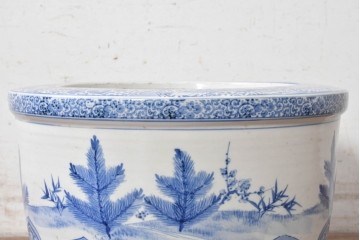 和製ヴィンテージ　昭和中期　特大!!　鳳凰・松竹梅の図　縁起の良い意匠を随所に描いた瀬戸火鉢　(R-090201)
