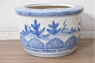 和製ヴィンテージ　昭和中期　特大!!　鳳凰・松竹梅の図　縁起の良い意匠を随所に描いた瀬戸火鉢　(R-090201)