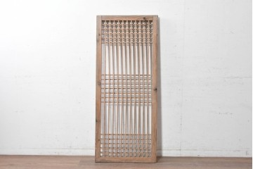 中国アンティーク建具　李朝風建具　素朴な格子デザインの窓1枚　(R-090202)