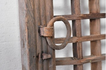 中国アンティーク建具　李朝風建具　素朴な格子デザインの窓1枚　(R-090206)