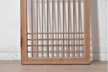 中国アンティーク建具　李朝風建具　素朴な格子デザインの窓1枚　(R-090209)