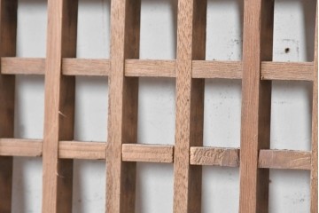 中国アンティーク建具　李朝風建具　素朴な格子デザインの窓1枚　(R-090209)