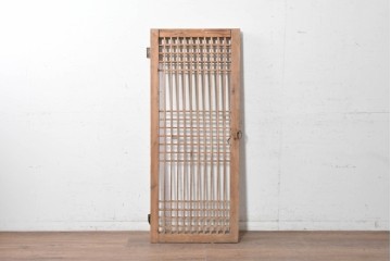 中国アンティーク建具　李朝風建具　素朴な格子デザインの窓1枚　(R-090210)
