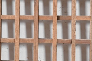 中国アンティーク建具　李朝風建具　素朴な格子デザインの窓1枚　(R-090210)