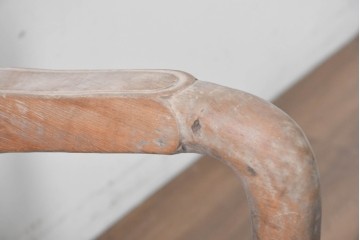 アジアンヴィンテージ　1970年から1980年頃　バリ　チーク無垢材　花彫刻と挽物脚が美しいクラシカルデザインのベンチ　(R-090215)
