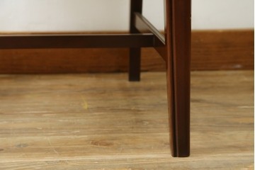 中古　美品　神戸洋家具　メープル不二屋　クラシカルなダイニングチェア　(R-090218)