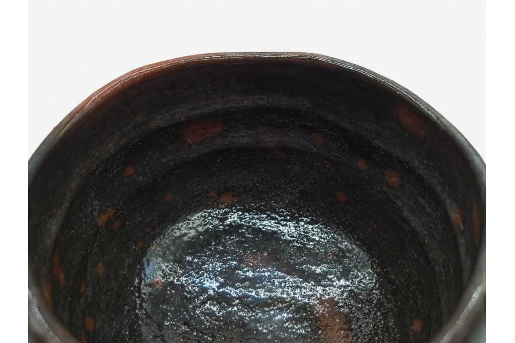 十四代 楽吉左衛門　楽焼　直径約12cm(3.9寸)　銘「瑞雲」　赤砂釉の茶碗　而妙斎書付あり　共箱付き　(R-090221)