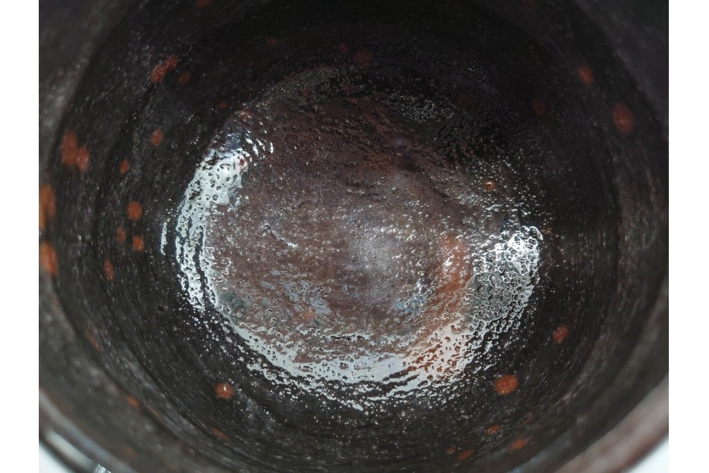 十四代 楽吉左衛門　楽焼　直径約12cm(3.9寸)　銘「瑞雲」　赤砂釉の茶碗　而妙斎書付あり　共箱付き　(R-090221)