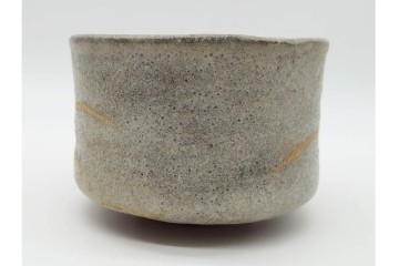 六代 清水六兵衛　京焼　直径約12cm(3.9寸)　古稀彩による桔梗文が印象的な茶碗　共箱付き　(R-090223)