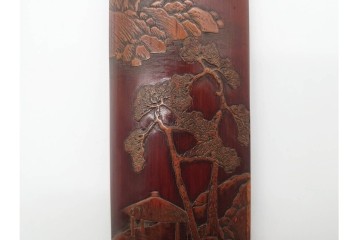 竹彫　在銘　山水図を描いた落ち着いた佇まいの茶合　外箱付き　(R-090230)