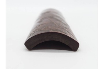 竹彫　在銘　山水図を描いた落ち着いた佇まいの茶合　外箱付き　(R-090230)