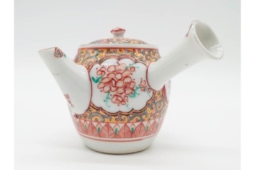 湖東焼　赤絵　華やかな松竹梅図の茶器セット　外箱付き　(R-090232)