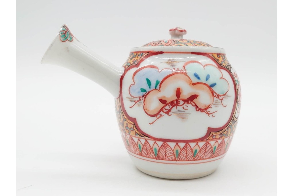 湖東焼　赤絵　華やかな松竹梅図の茶器セット　外箱付き　(R-090232)