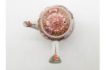 湖東焼　赤絵　華やかな松竹梅図の茶器セット　外箱付き　(R-090232)