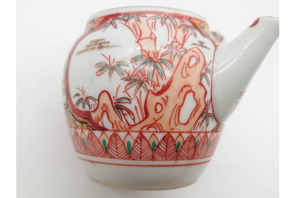 湖東焼　赤絵　華やかな松竹梅図の茶器セット　外箱付き　(R-090232)