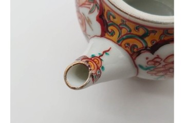 湖東焼　赤絵　華やかな松竹梅図の茶器セット　外箱付き　(R-090232)