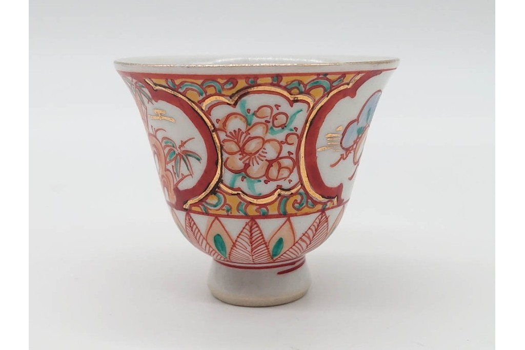 湖東焼　赤絵　華やかな松竹梅図の茶器セット　外箱付き　(R-090232)