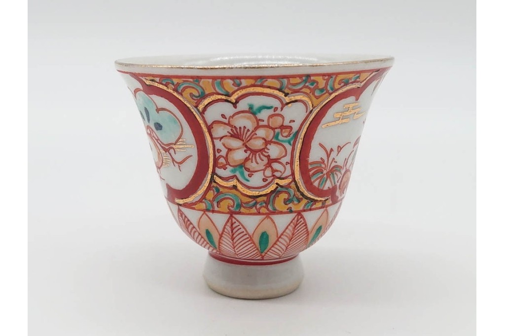 湖東焼　赤絵　華やかな松竹梅図の茶器セット　外箱付き　(R-090232)