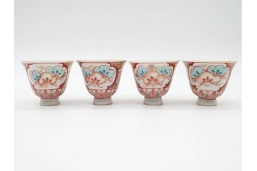 湖東焼　赤絵　華やかな松竹梅図の茶器セット　外箱付き　(R-090232)