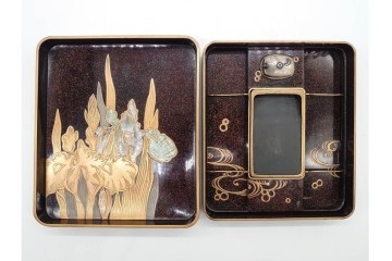明治から大正期　木製　瓢箪文・菖蒲文　梨地蒔絵と螺鈿細工が目を引く硯箱(硯・水滴付き)　外箱付き　(R-090235)