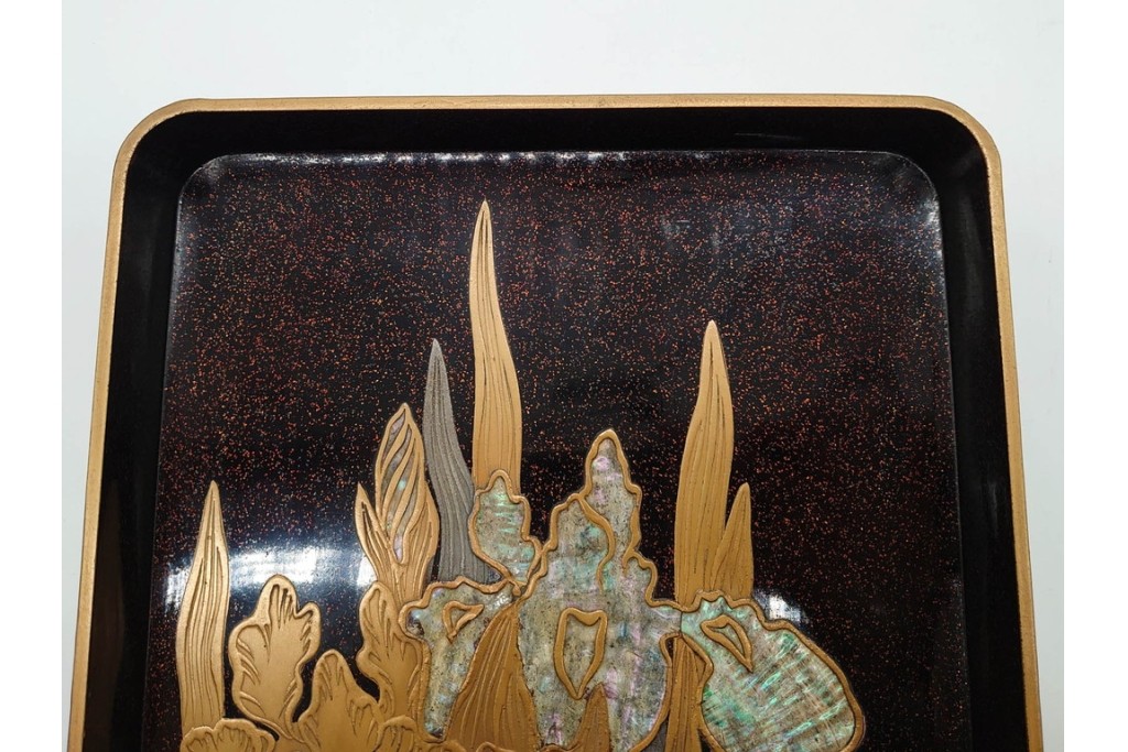 明治から大正期　木製　瓢箪文・菖蒲文　梨地蒔絵と螺鈿細工が目を引く硯箱(硯・水滴付き)　外箱付き　(R-090235)