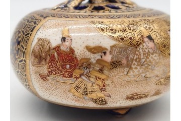 錦光山造　薩摩錦手　人物図　見事な金襴手が施された香炉　外箱付き　(R-090242)