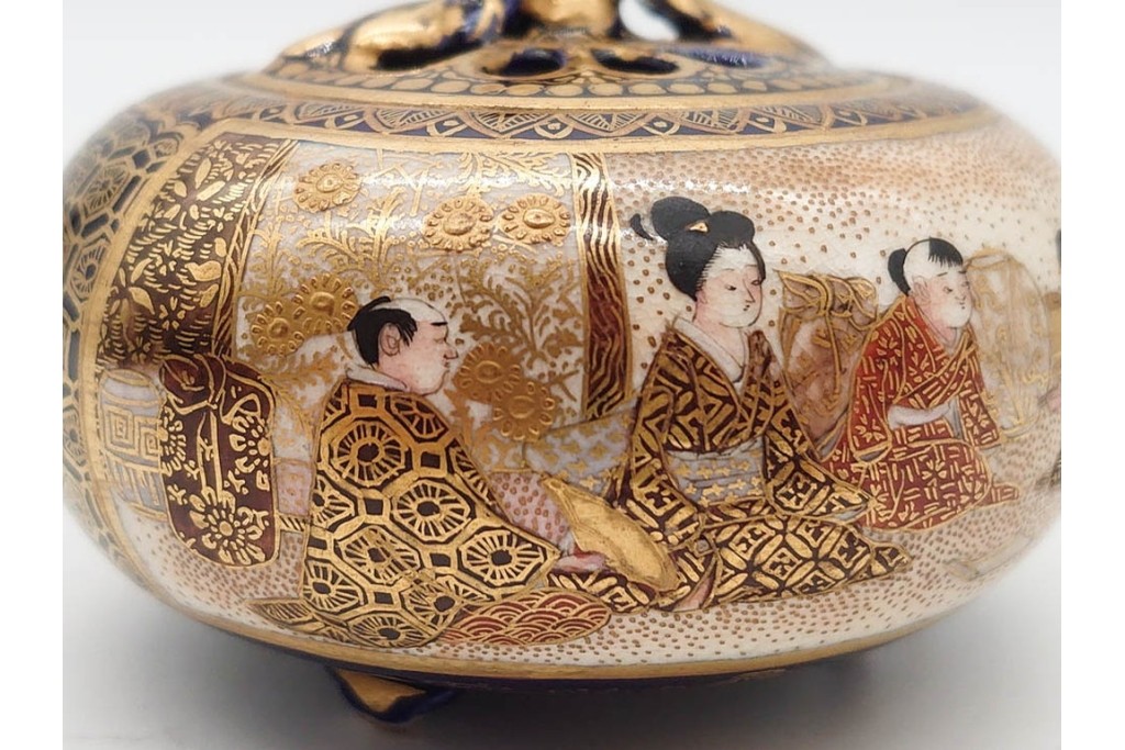 錦光山造　薩摩錦手　人物図　見事な金襴手が施された香炉　外箱付き　(R-090242)