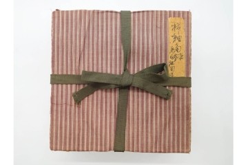 人間国宝 濱田庄司(浜田庄司)　益子焼　柿釉の市松文様が印象的な角鉢　共箱付き　(R-090245)
