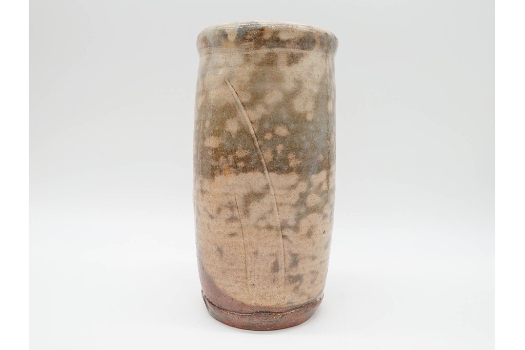 十二代 田原陶兵衛　萩焼　高さ約22cm　落ち着いた佇まいの花入　共箱付き　(R-090250)