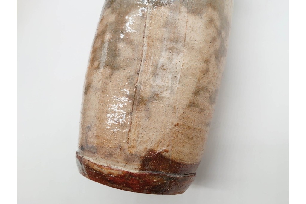 十二代 田原陶兵衛　萩焼　高さ約22cm　落ち着いた佇まいの花入　共箱付き　(R-090250)
