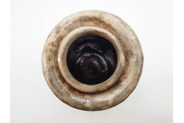 十二代 田原陶兵衛　萩焼　高さ約22cm　落ち着いた佇まいの花入　共箱付き　(R-090250)