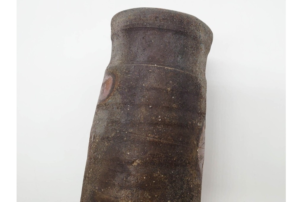 人間国宝 藤原啓　備前焼　高さ約23cm　焼き色の変化が美しい花入　共箱付き　(R-090251)