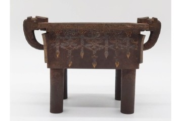 李朝末期　鉄製　方鼎型　繊細な象嵌と獣耳が目を引く香炉　(R-090253)
