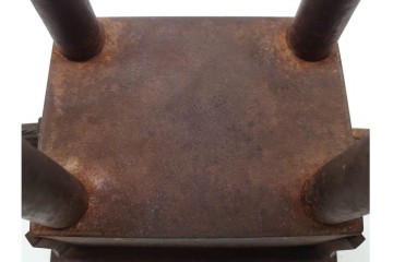 李朝末期　鉄製　方鼎型　繊細な象嵌と獣耳が目を引く香炉　(R-090253)