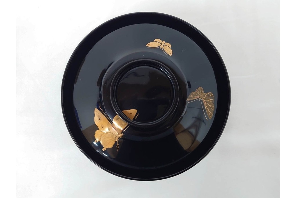 大正期　木製　漆器　艶やかな黒漆塗に菊蝶蒔絵を施した吸物椀10点セット　外箱付き　(R-090259)