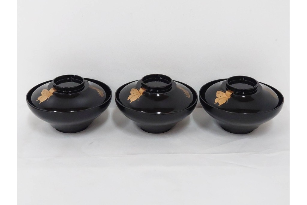 大正期　木製　漆器　艶やかな黒漆塗に菊蝶蒔絵を施した吸物椀10点セット　外箱付き　(R-090259)