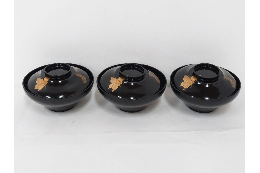 大正期　木製　漆器　艶やかな黒漆塗に菊蝶蒔絵を施した吸物椀10点セット　外箱付き　(R-090259)