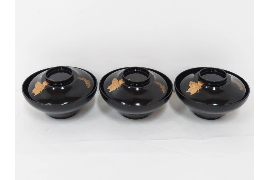 大正期　木製　漆器　艶やかな黒漆塗に菊蝶蒔絵を施した吸物椀10点セット　外箱付き　(R-090259)