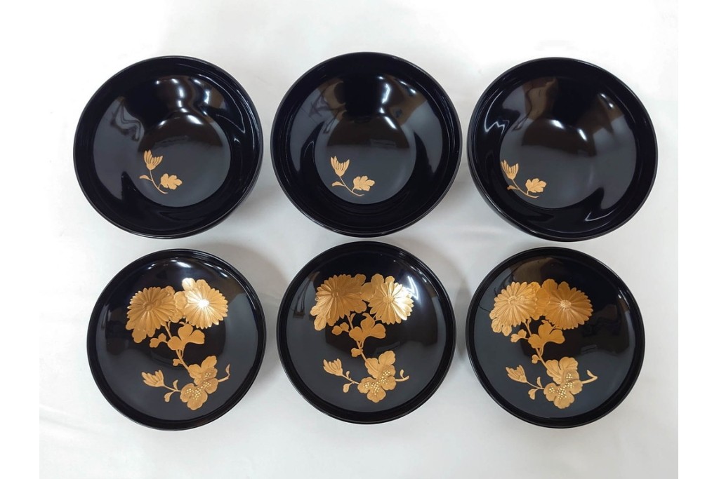 大正期　木製　漆器　艶やかな黒漆塗に菊蝶蒔絵を施した吸物椀10点セット　外箱付き　(R-090259)