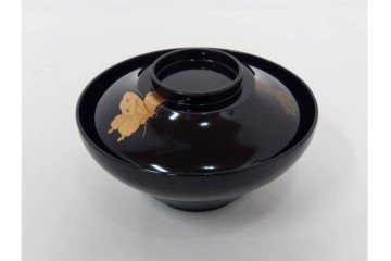 大正期　木製　漆器　艶やかな黒漆塗に菊蝶蒔絵を施した吸物椀10点セット　外箱付き　(R-090260)